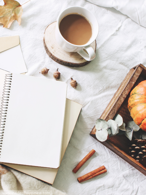 notebook-in-a-autumnal-setup
