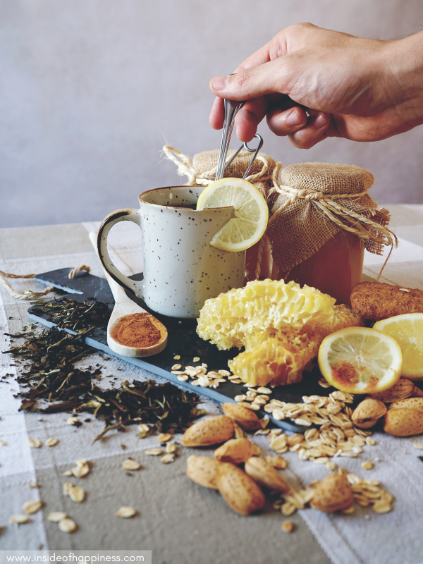 table-with-a-cup-of-lemon-tea