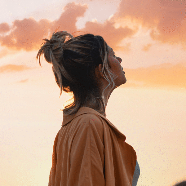 woman-looking-at-the-sky