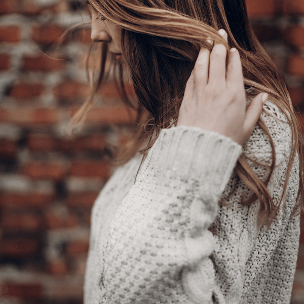 woman-portrait-from-one-side