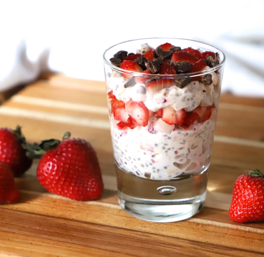 chocolate strawberry overnight oats breakfast idea

