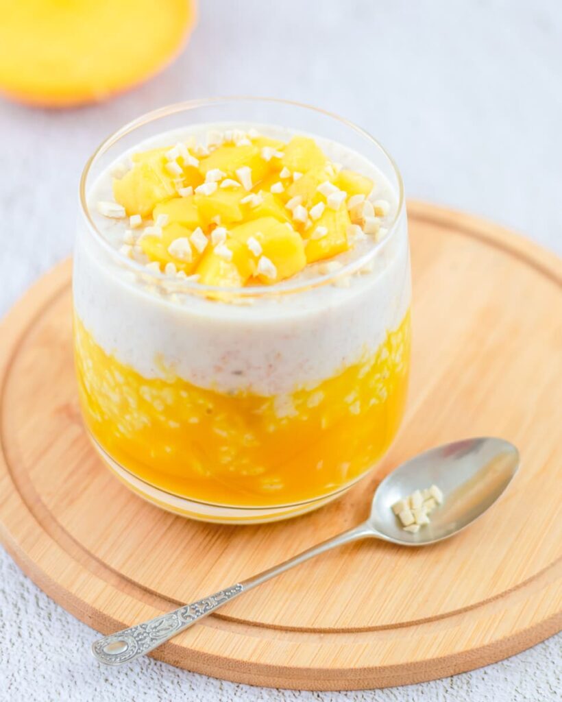 mango overnight oats