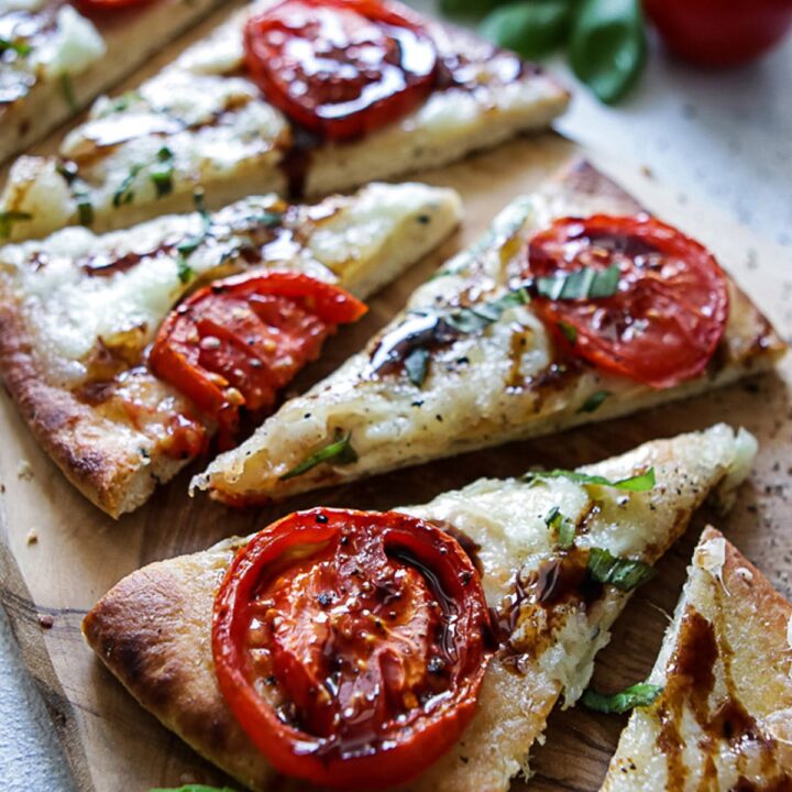 Image for Quick Flatbread Pizza Margherita